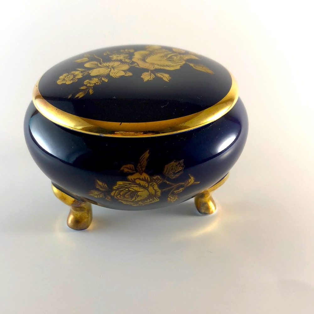 Royal Porzellan Bavaria KMP Trinket Box